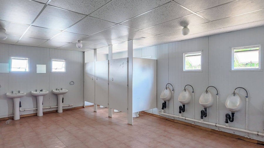 5 Bedroom Property for Sale in Rustenburg Rural North West